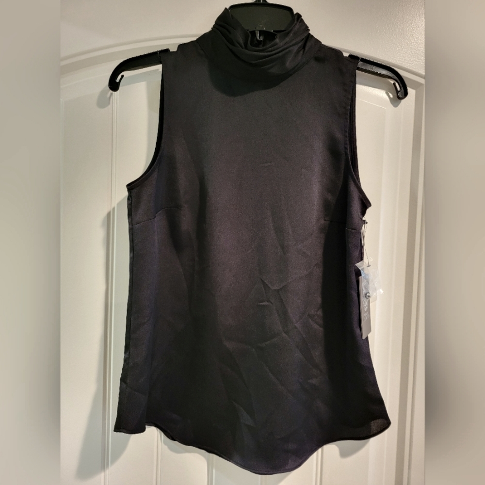 Vince Camuto much neck sleeveless shirt